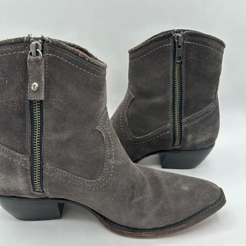 Frye Sacha Short Gray Suede Cowboy Cowgirl 
Ankle Bootie Western Womens size 7.5 - Picture 4 of 14